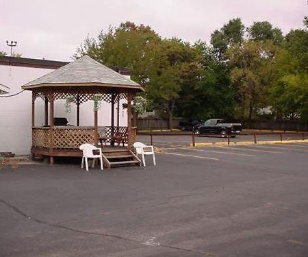 Chipican Motel Sarnia Eksteriør bilde